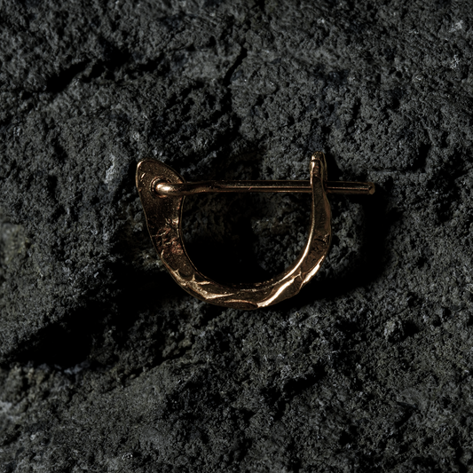 Crack Pierce 01- 18K Yellow Gold