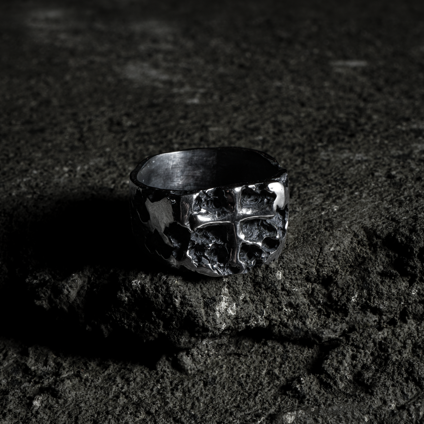 Crack Ring 15 - 925 Sterling Silver