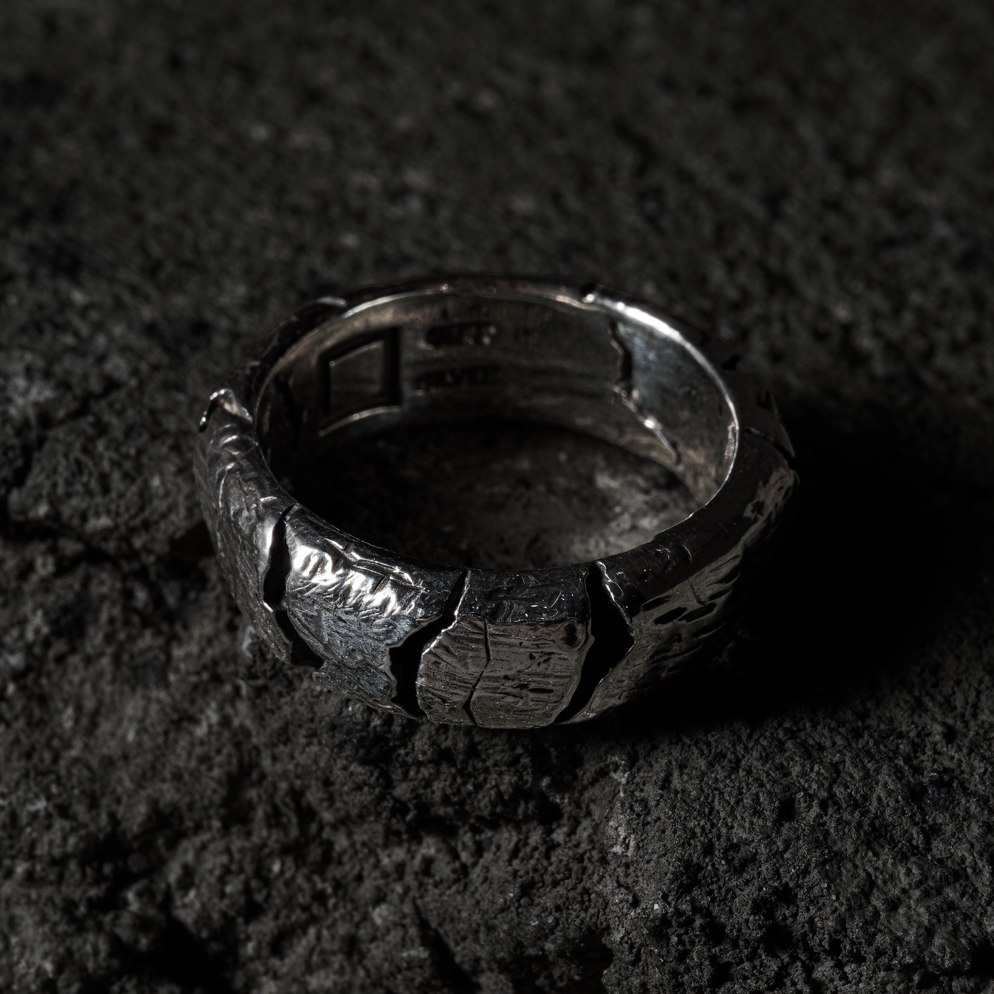 Crack Ring 10 - 925 Sterling Silver