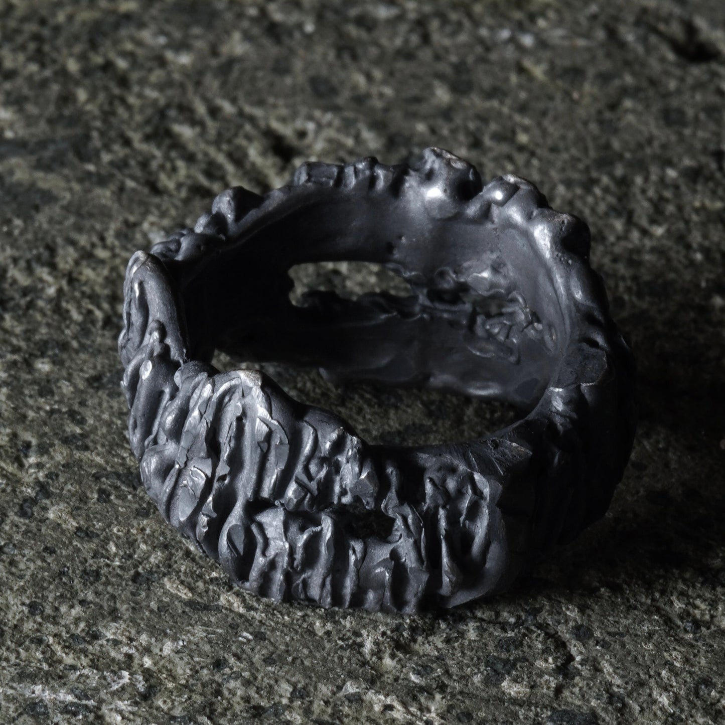 Crack Ring 04 - 925 Sterling Silver