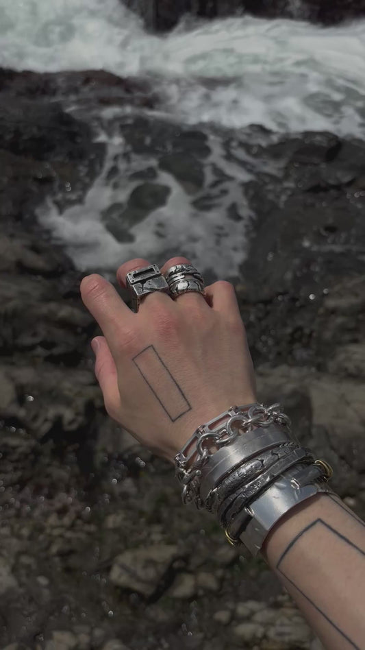 Crack Monolith Bangle - 925 Sterling Silver